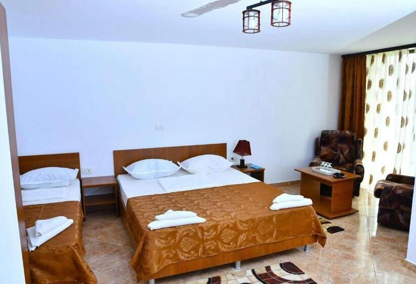 بنسيون Casa Kmy