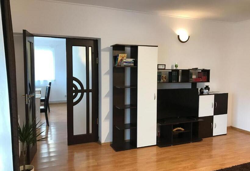 بنسيون Casa Mais