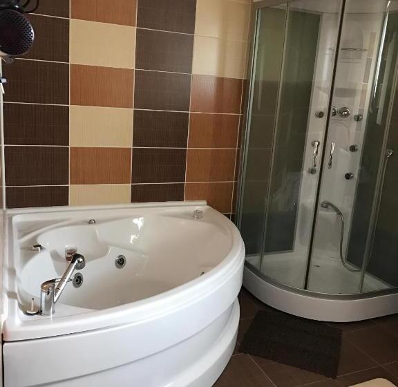 بنسيون Casa Mais