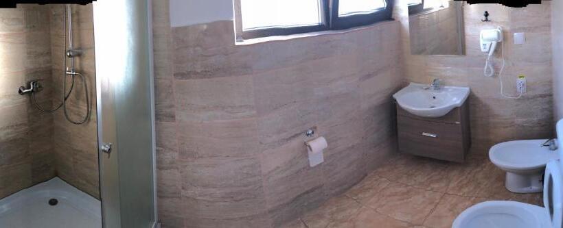 بنسيون Casa Mocanitei