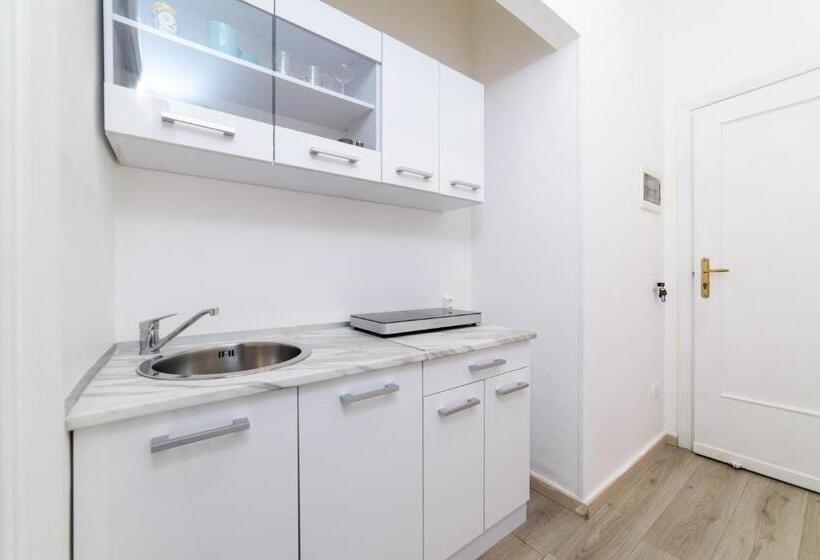 פנסיון Estate4home   Casa Laura