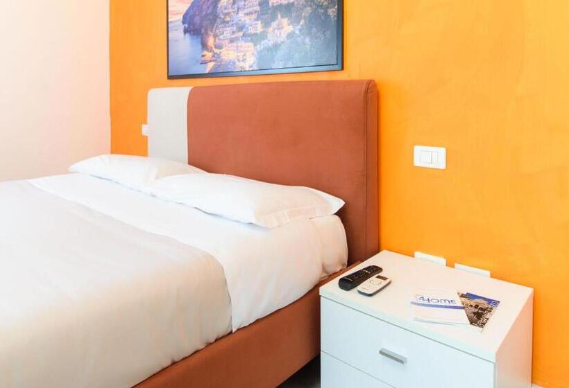 פנסיון Estate4home   Casa Laura