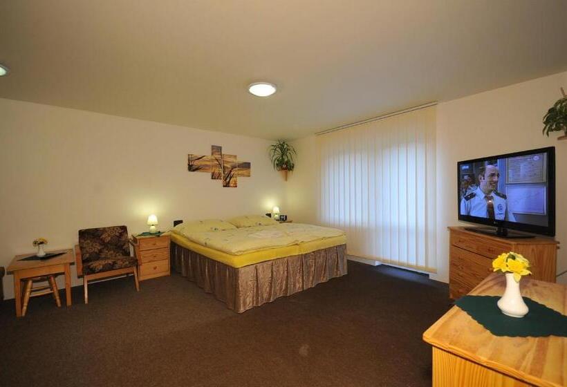 Пансион E&z Eva Hruba Rekreačný Dom