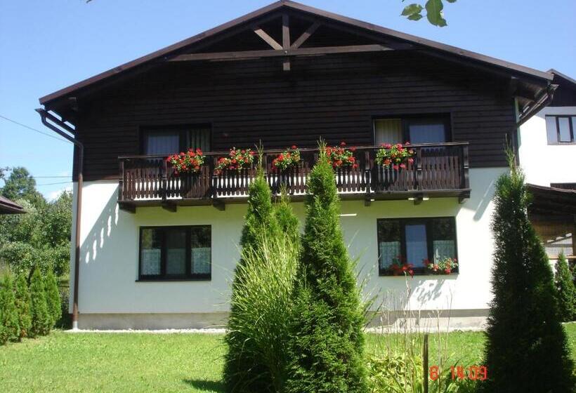 Пансион E&z Eva Hruba Rekreačný Dom