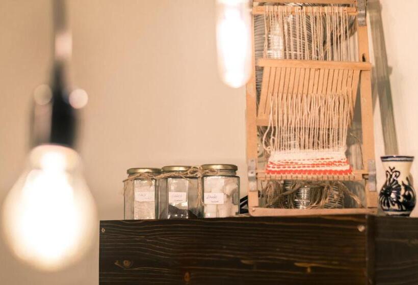 膳宿费 Folkloric Loft Ulița Românească