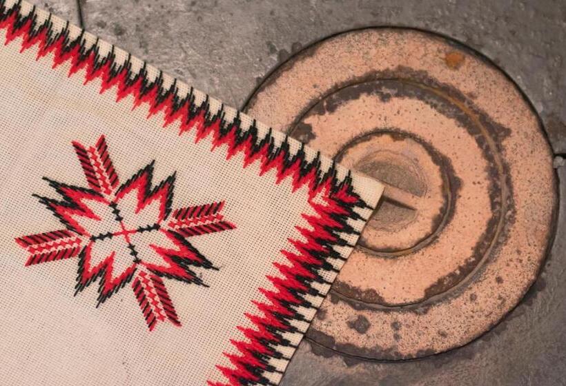 膳宿费 Folkloric Loft Ulița Românească