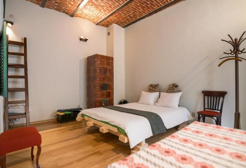 膳宿费 Folkloric Loft Ulița Românească