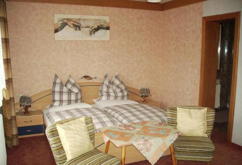 Пансион Gästehaus Kratzer