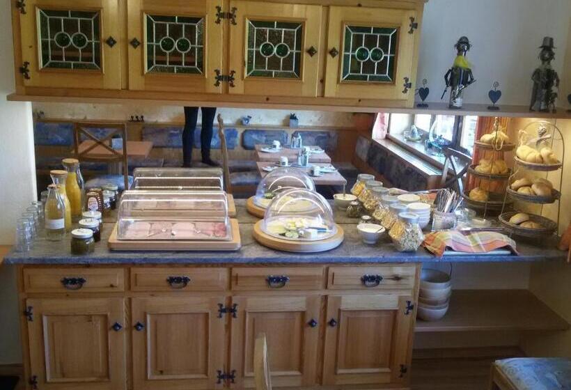 פנסיון Haus Rohr