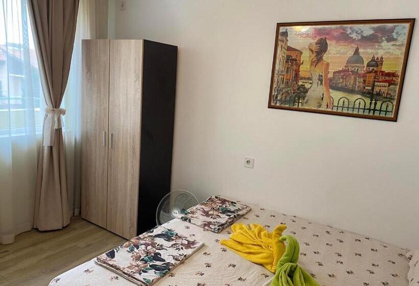 بنسيون Jacky S House