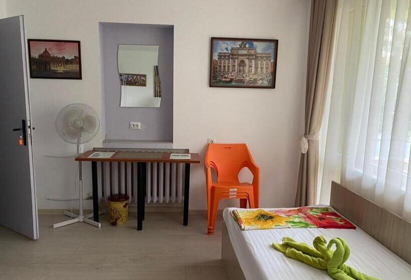 بنسيون Jacky S House