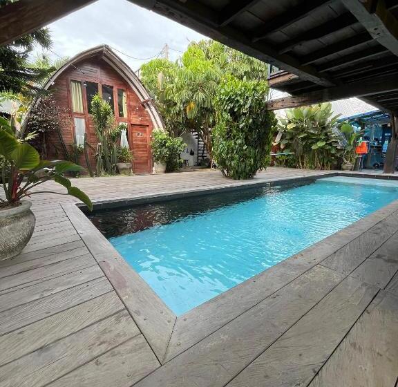 Пансион Kampoeng Saya