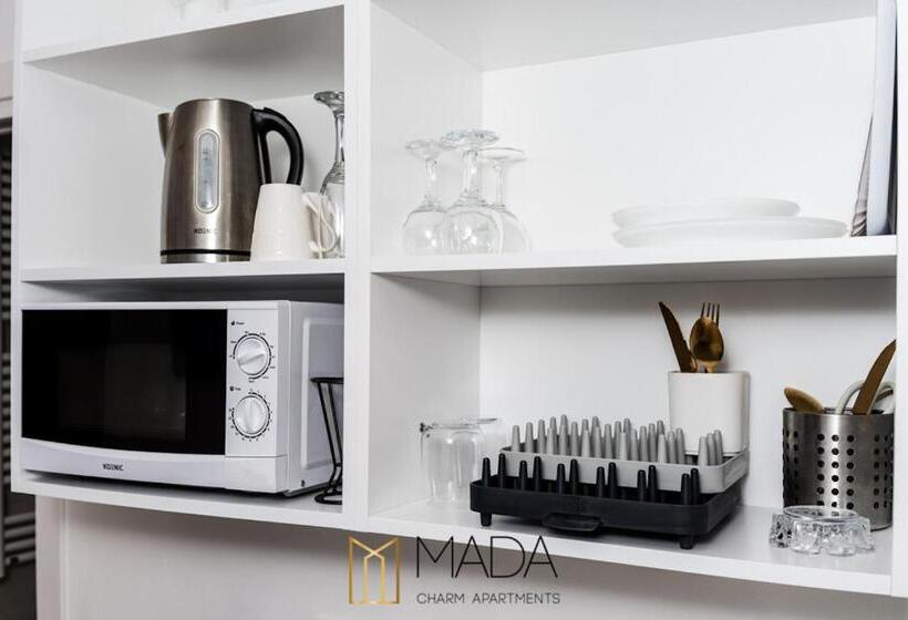 پانسیون Mada Charm Apartments Jacuzzi