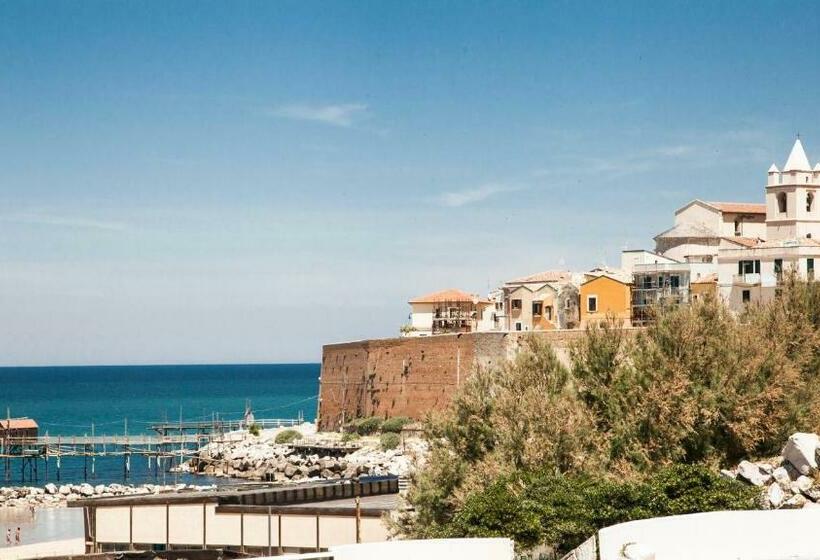 펜션 Naftalina Rooms