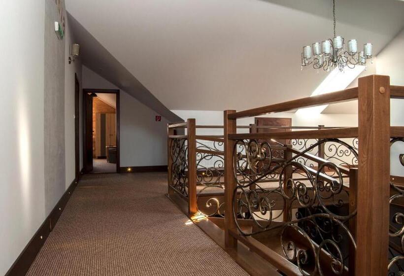 ペンション Penzión Hučava