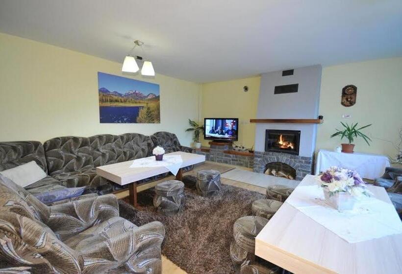 بنسيون Penzión Pod Troma Korunami