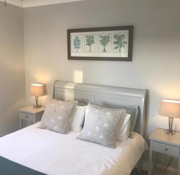 پانسیون Pezula Golf House