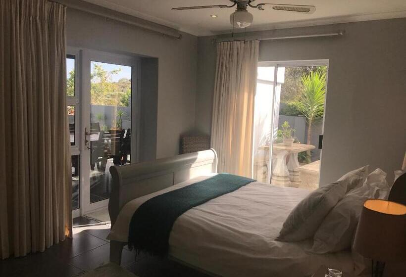 پانسیون Pezula Golf House