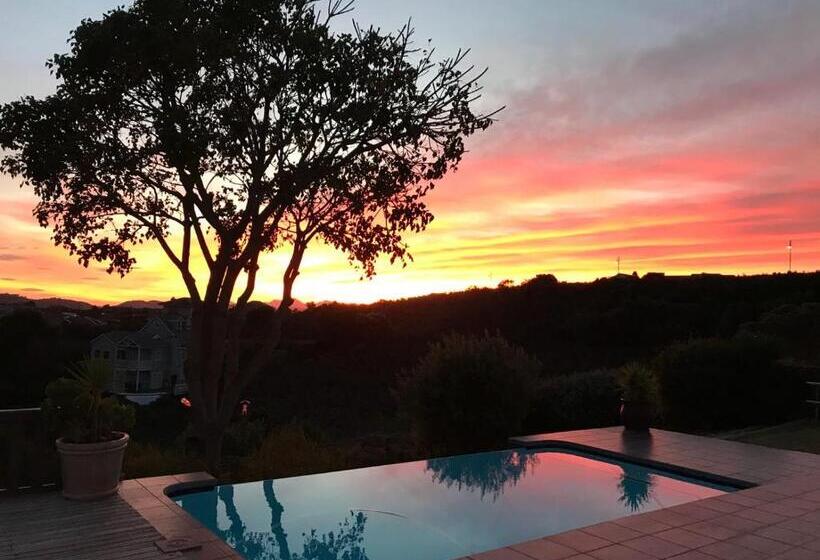 پانسیون Pezula Golf House