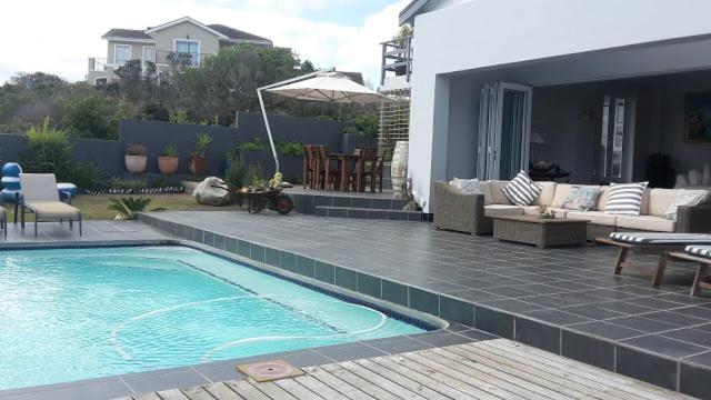 پانسیون Pezula Golf House