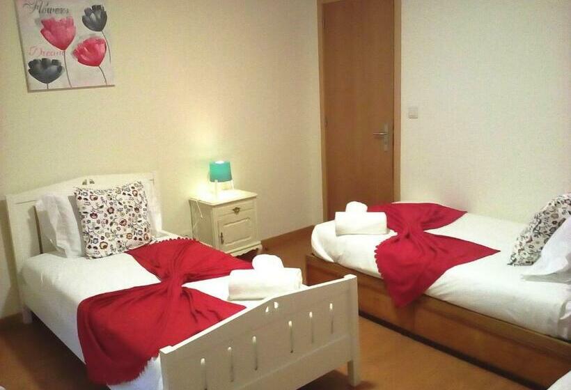 פנסיון Portus Ribeira House