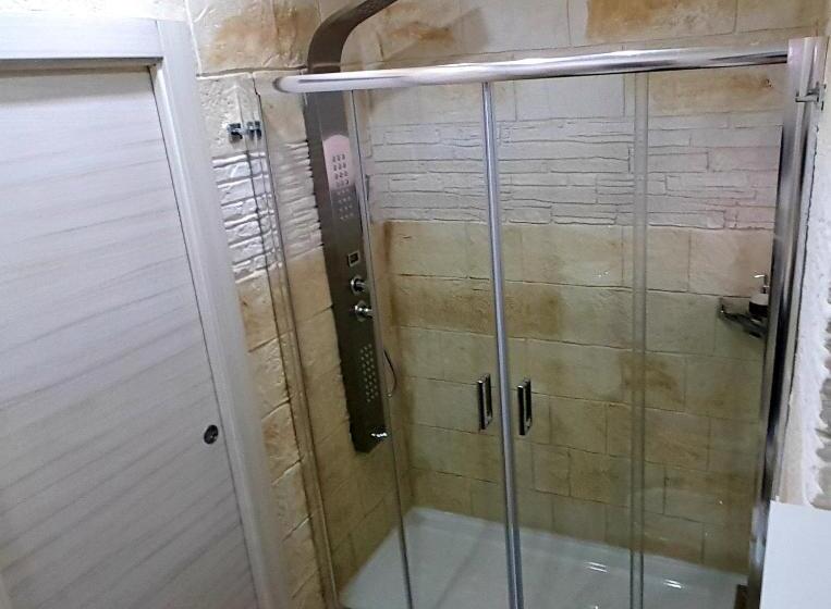 פנסיון Room N.22