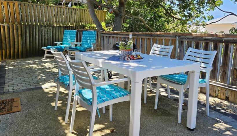 פנסיון The Holliday Pad