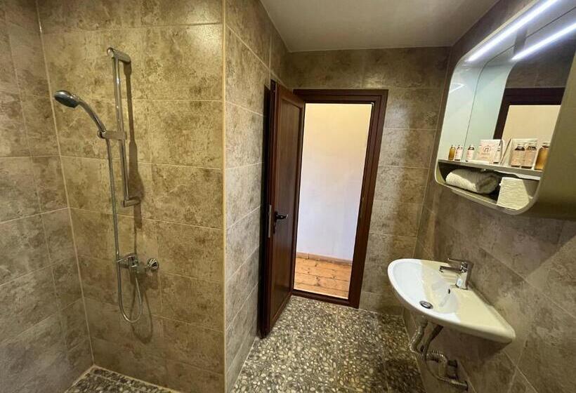 펜션 Tsarevets Residence