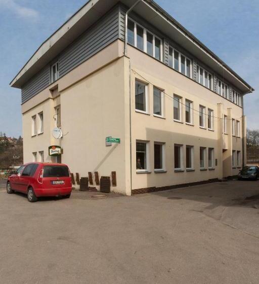 膳宿费 Ubytování Na Hřišti