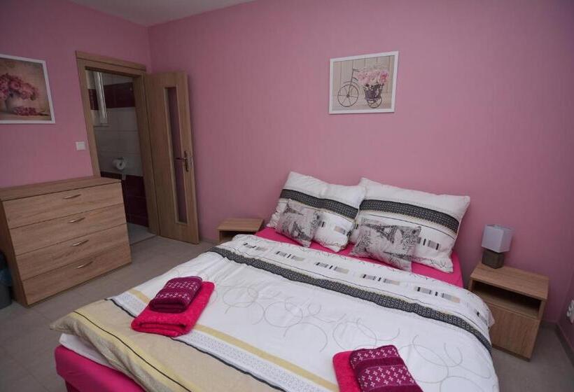 膳宿费 Vila Kamah