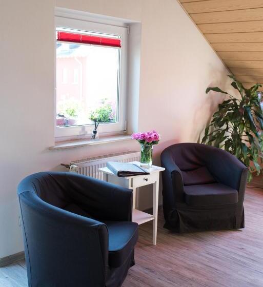 ペンション Weingut Und Gästehaus Wetzler