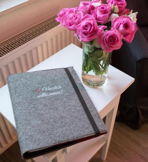 Пансион Weingut Und Gästehaus Wetzler