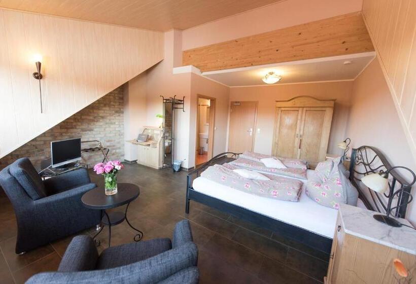 Пансион Weingut Und Gästehaus Wetzler