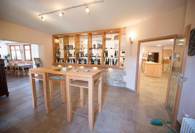 Пансион Weingut Und Gästehaus Wetzler