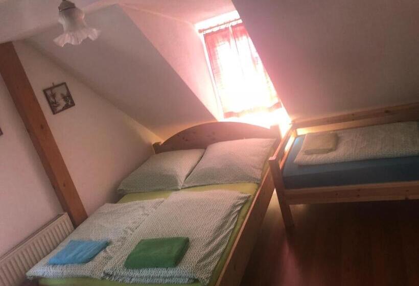 Пансион Zirndorf Gästehaus