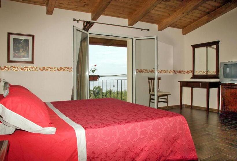 Villa Paladino   B&b E Guest House