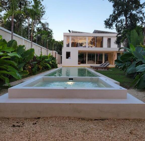 11br I Hacienda Zalama