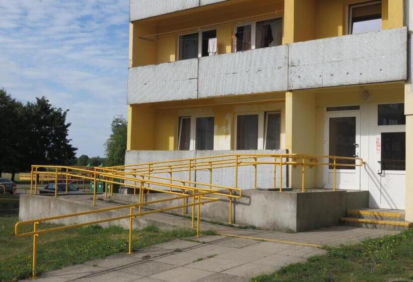 هاستل Dzīvokļi Dunikas Ielā 1