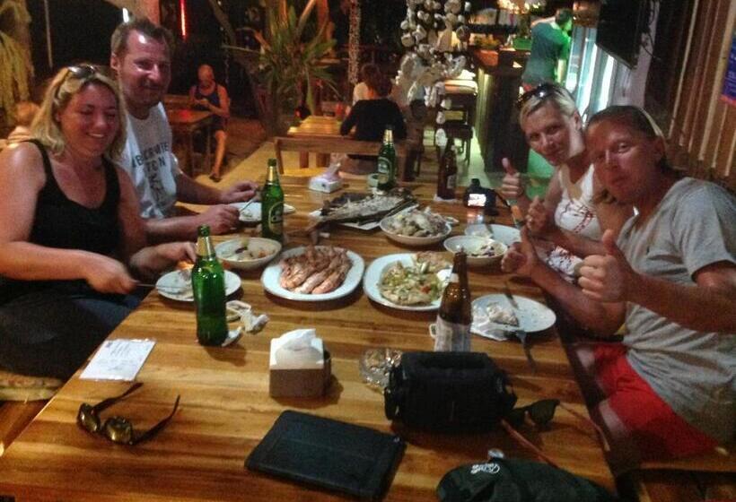 הוסטל Eve House Koh Kood