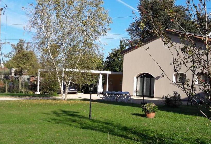 Bed and Breakfast Casa Vacanza E Per Lavoro Tessyhouse