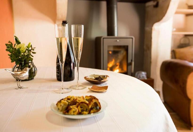 مبيت وإفطار Clos Saint Jacques   Maison D Hôtes