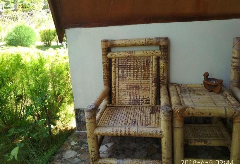 تختخواب و صبحانه Cnunk Bungalow