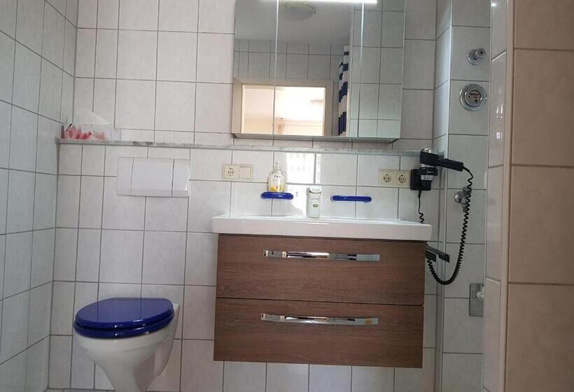 ベッドアンドブレックファースト Gästehaus Rana