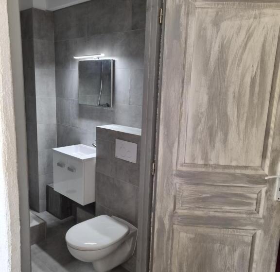 تختخواب و صبحانه L Auberge Galeria