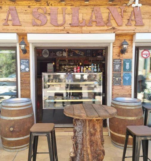 تختخواب و صبحانه L Auberge Galeria