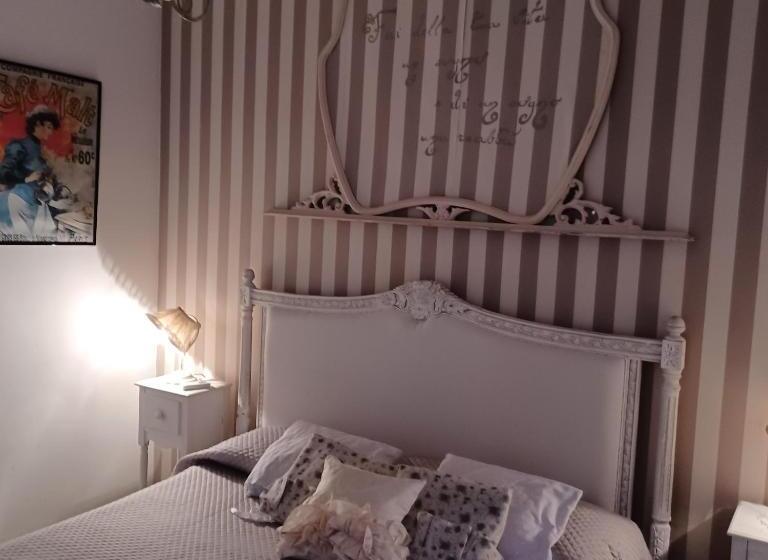 住宿加早餐  La Corte Delle Vanità