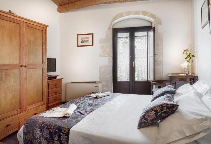 تختخواب و صبحانه Locanda La Meridiana