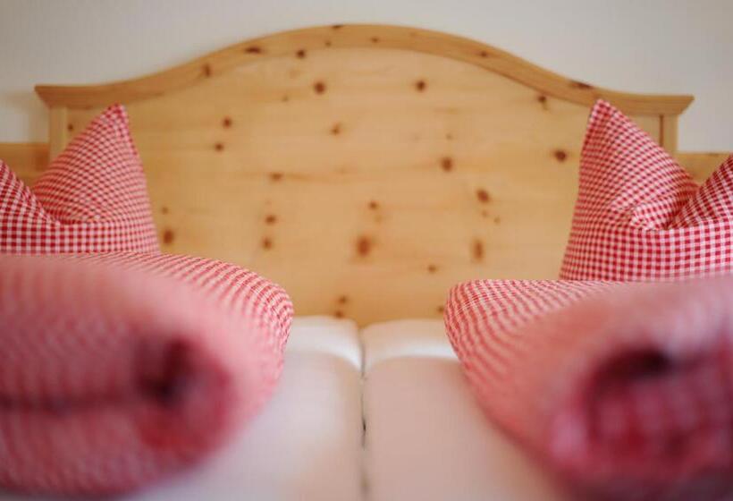 בית מלון כפרי Garni Landhaus Platzer