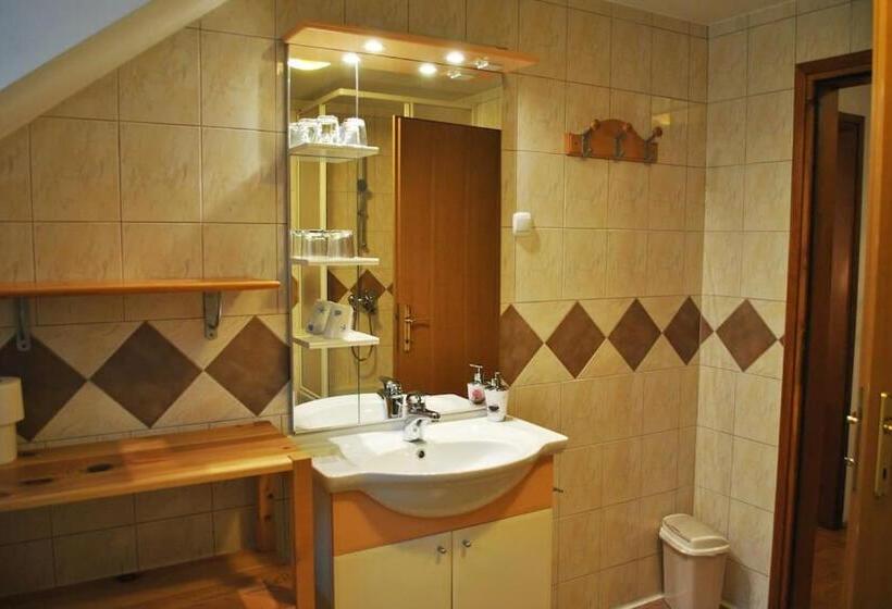 هتل Tourist Farm Kladje