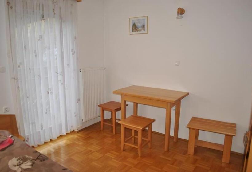 هتل Tourist Farm Kladje